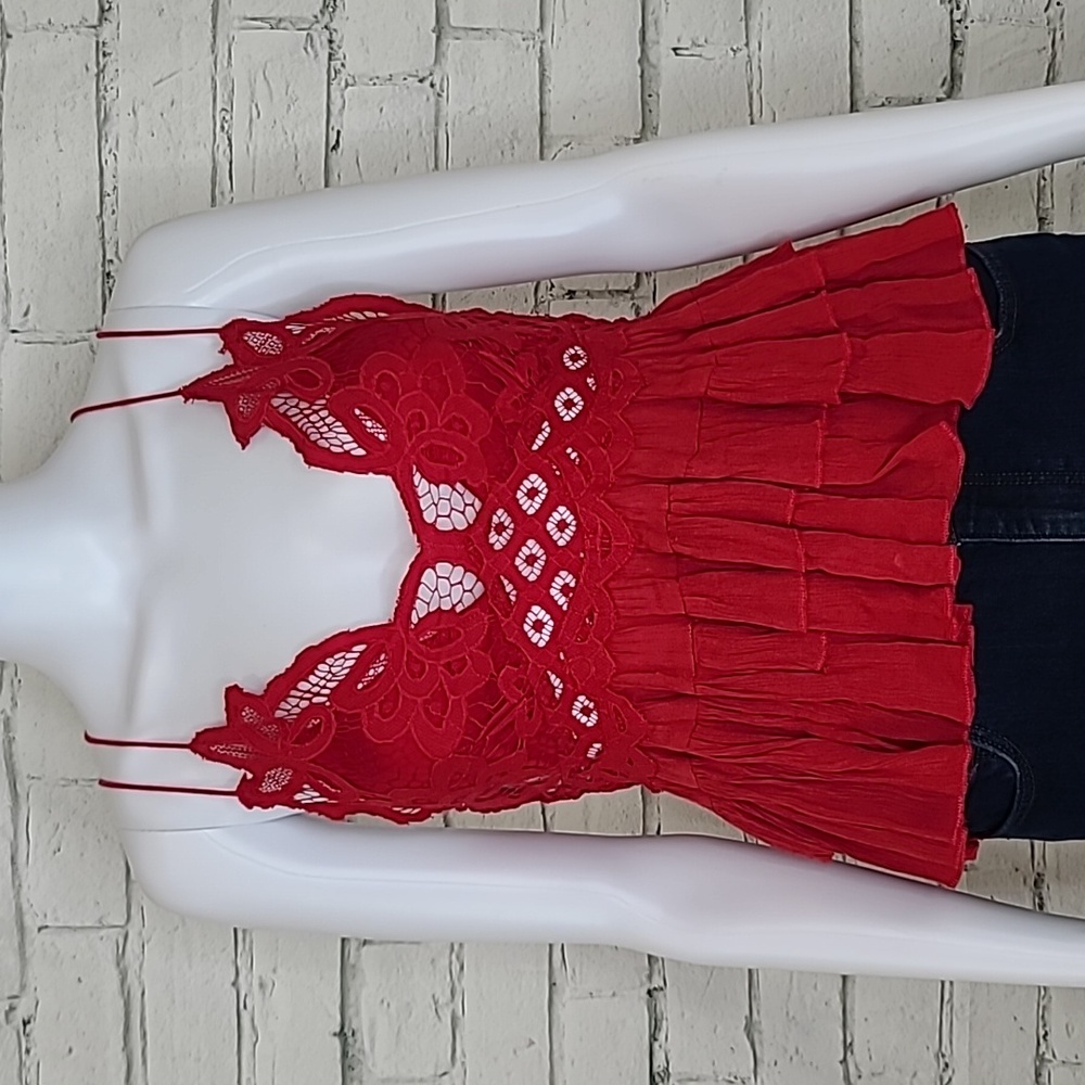 Free People Adella Peplum Cami Lace Ruffled Tank Blouse/Top in Red - NWT - Picture 4 of 17